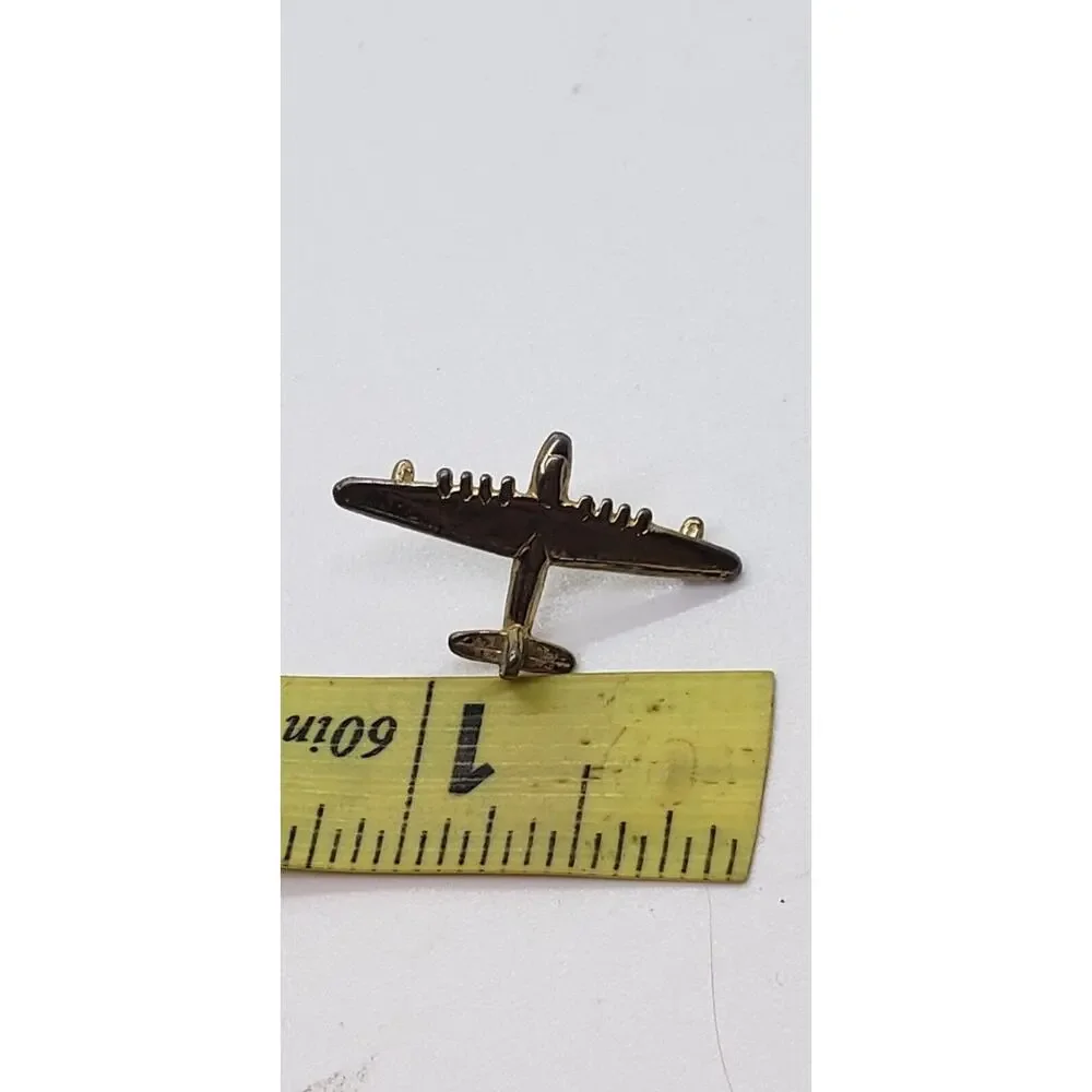 Vintage Jet Airplane Figural Yellow Gold Plated Tie Tac Lapel Scatter Pin Pilot